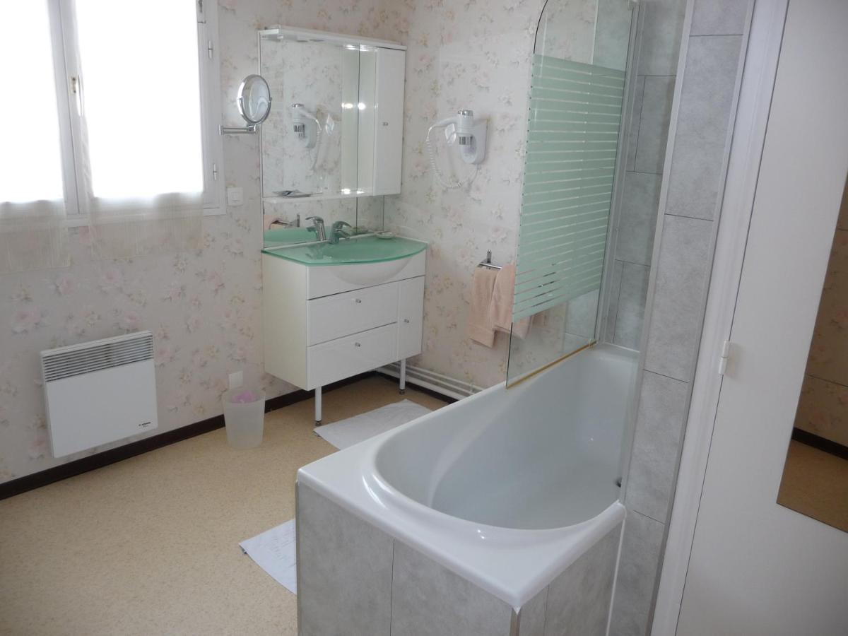 Saint-Marcel  Hotel Du Haut Marais מראה חיצוני תמונה