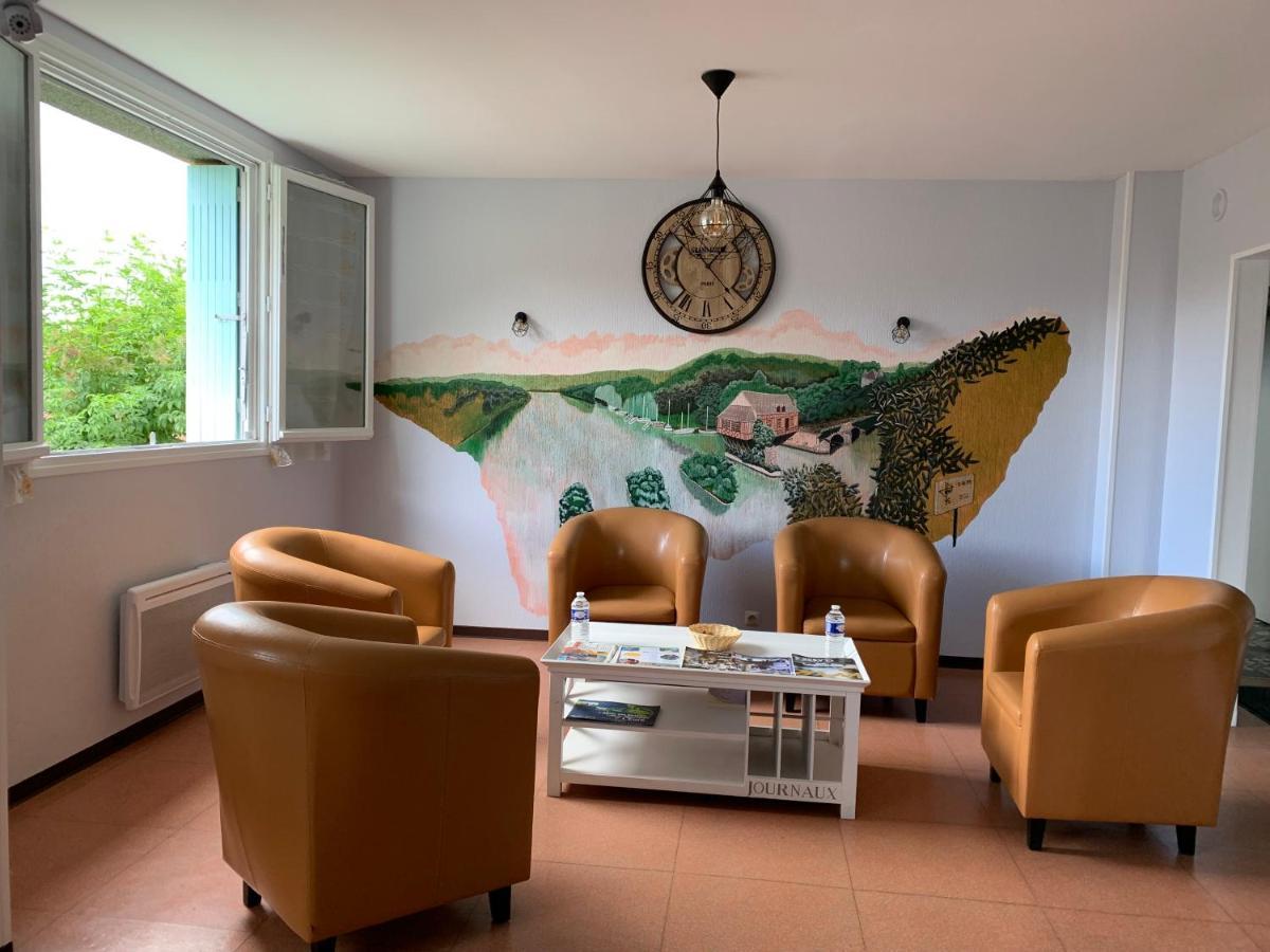 Saint-Marcel  Hotel Du Haut Marais מראה חיצוני תמונה
